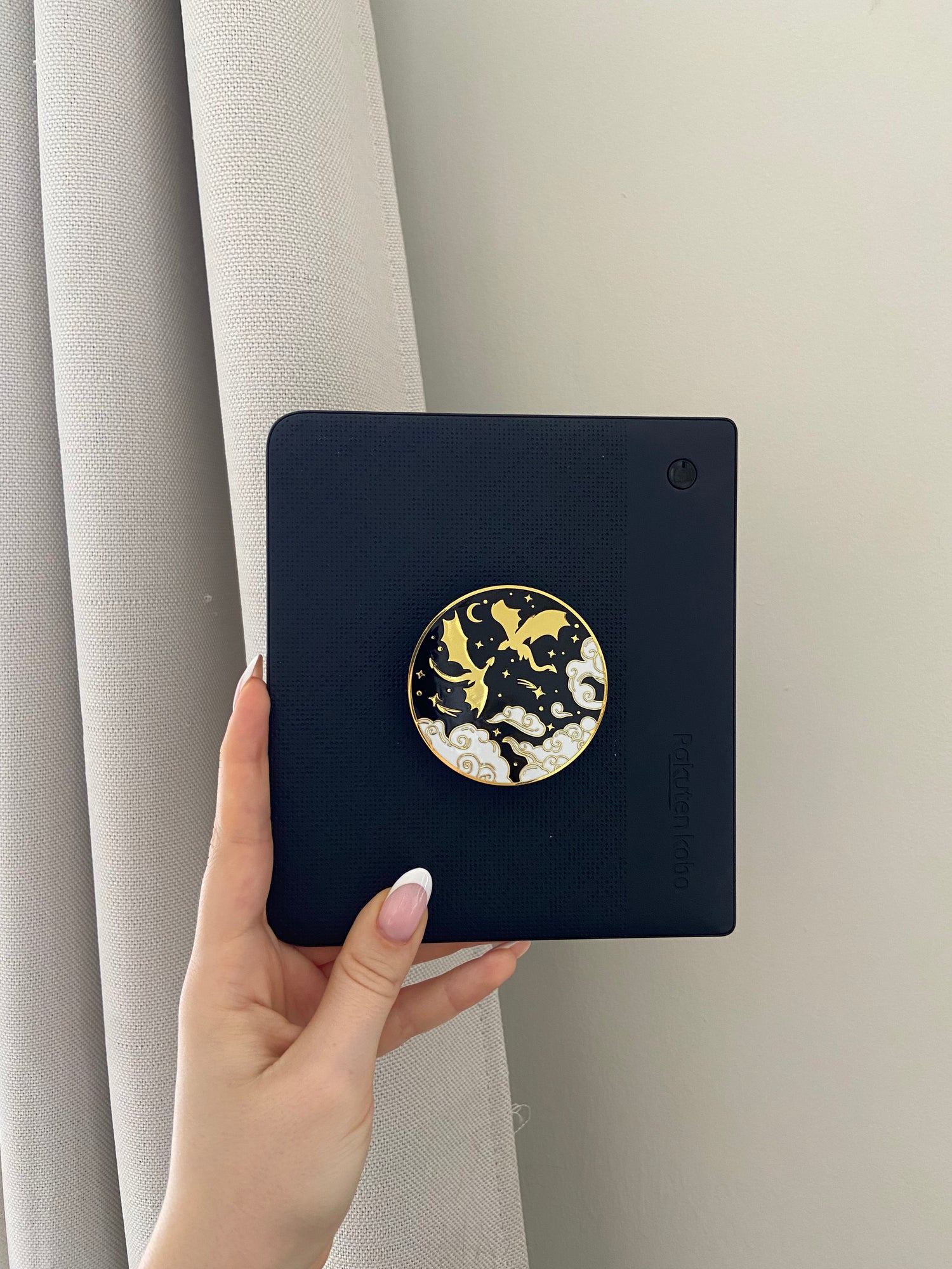 Second - DragonKind Magnetic Grip